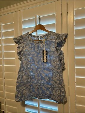 Ultra Pink blue ruffle sleeve top, size M